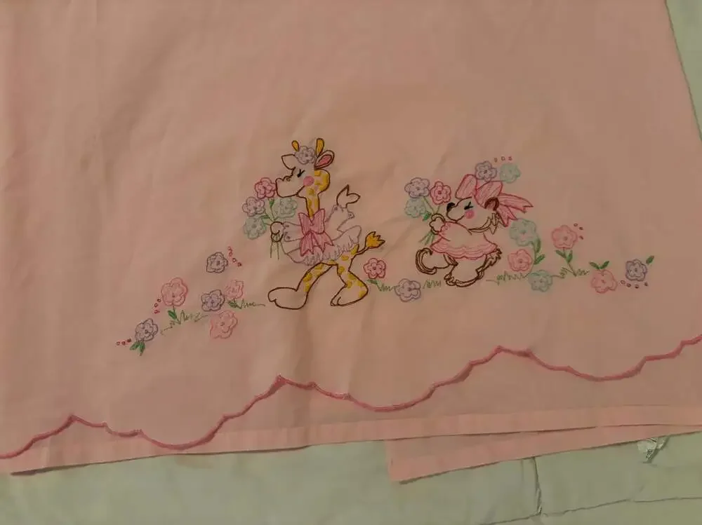 Vintage Confetti Knits Pink Embroidered Animal  Nursery Crib Blanket Retro